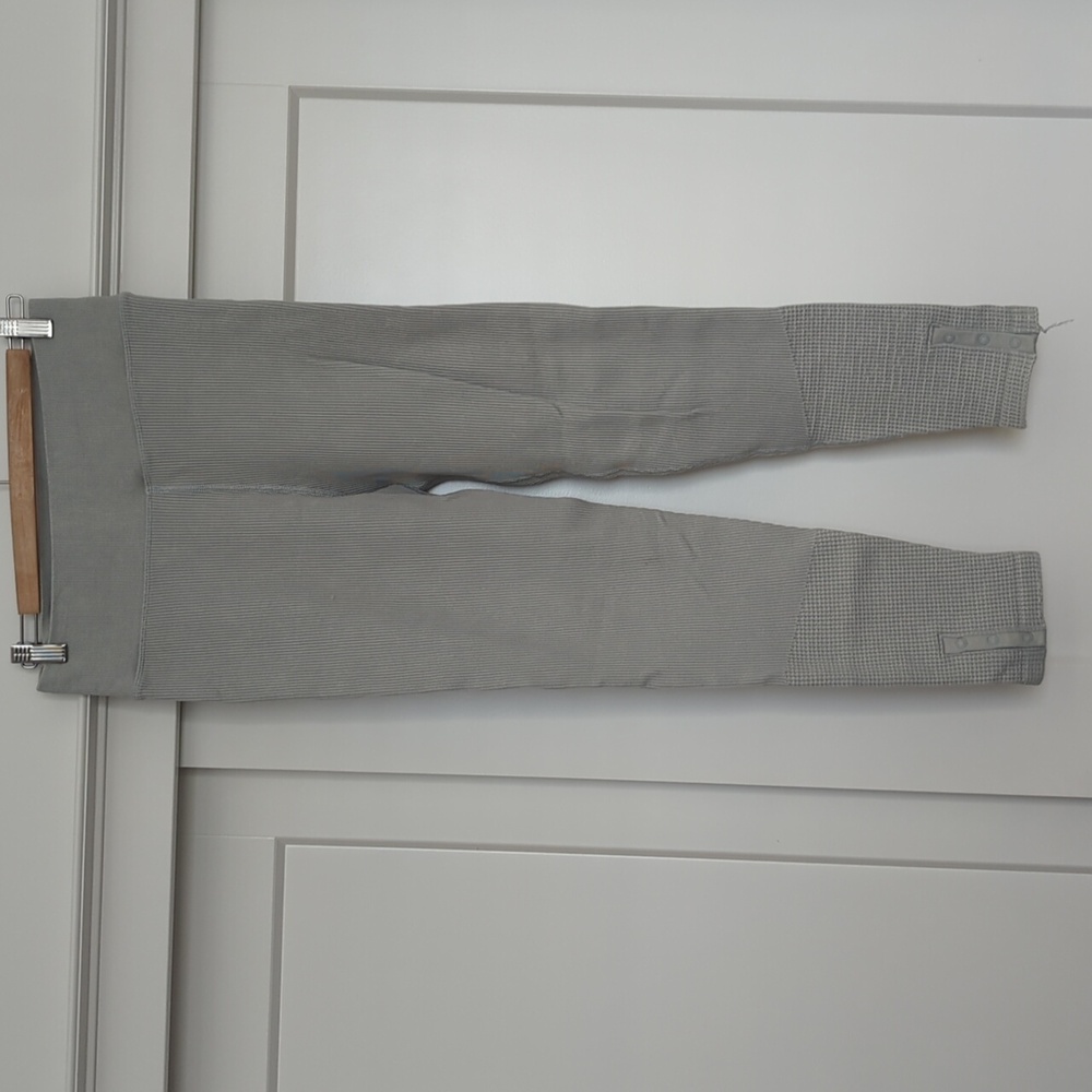 Offline by Aerie ribbed/thermal leggings.